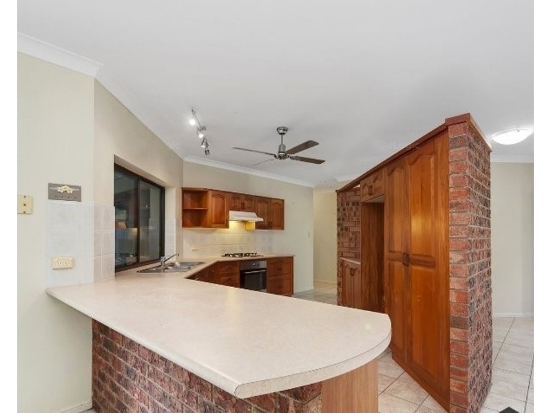 4 Fletcher Court, Bentley Park QLD 4869