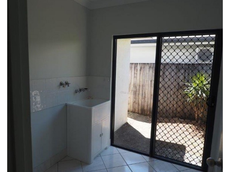 5 Mia Street, Kewarra Beach QLD 4879