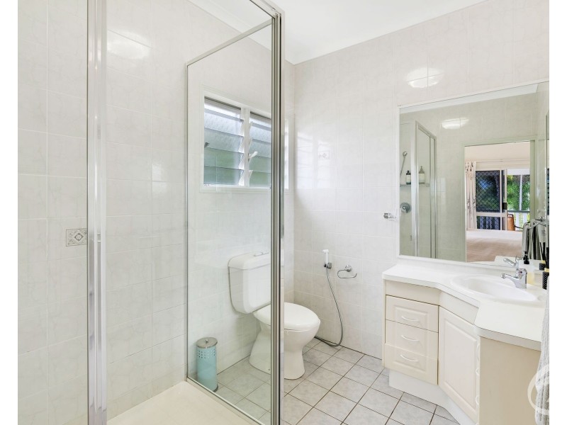 1 Saidor Close, Trinity Beach QLD 4879