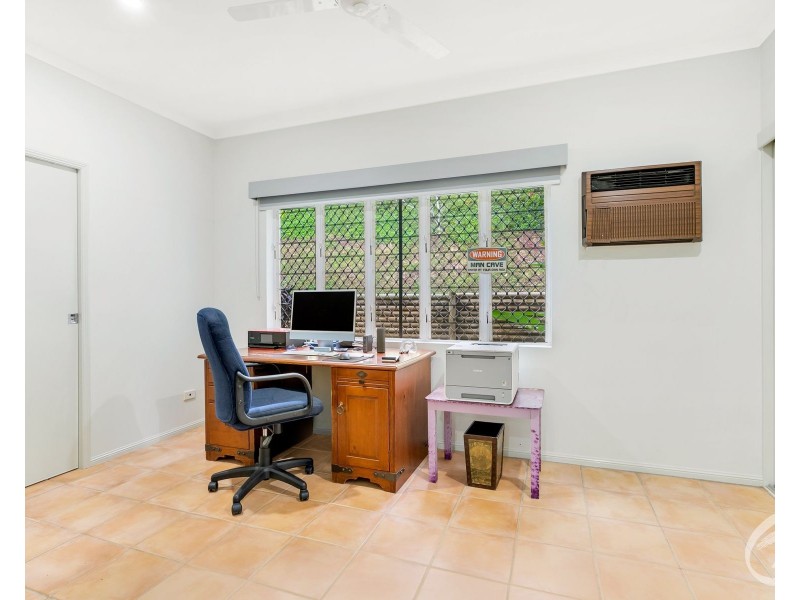 1 Saidor Close, Trinity Beach QLD 4879