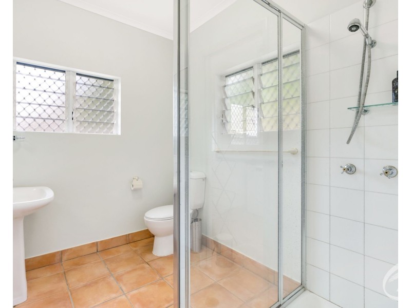 1 Saidor Close, Trinity Beach QLD 4879