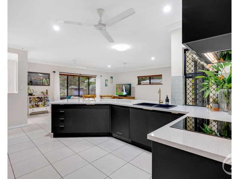 32 Gregory Terrace, Kuranda QLD 4881
