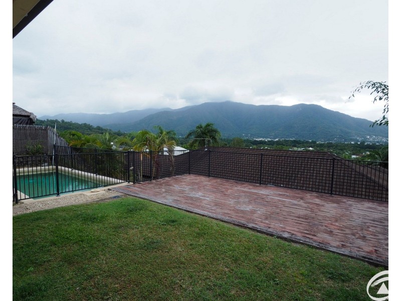 17 Findlay Street, Brinsmead QLD 4870
