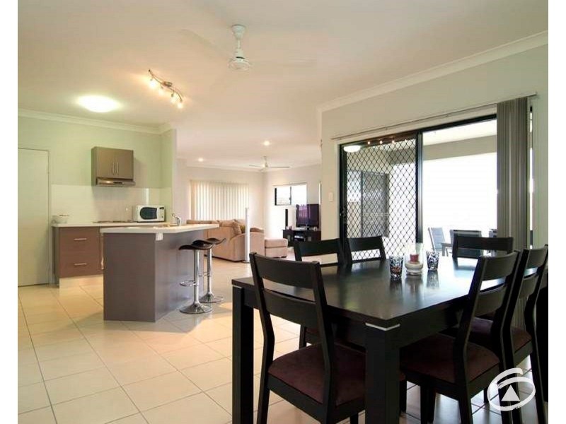 7 Timberlea Drive East, Bentley Park QLD 4869