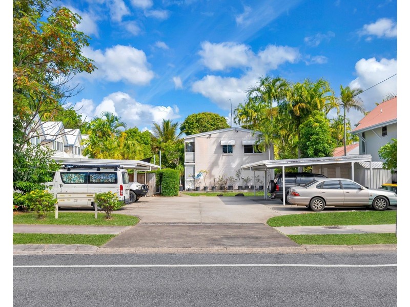 8/33 Rutherford Street, Yorkeys Knob QLD 4878