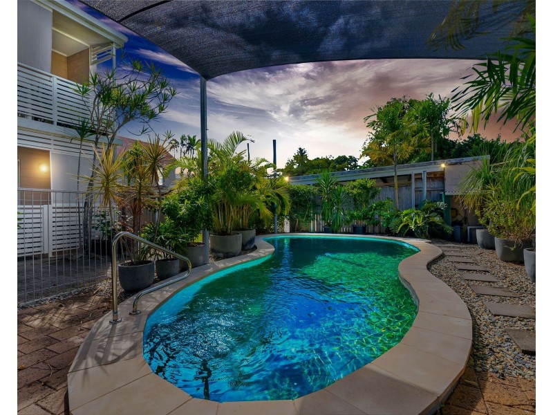 8/33 Rutherford Street, Yorkeys Knob QLD 4878