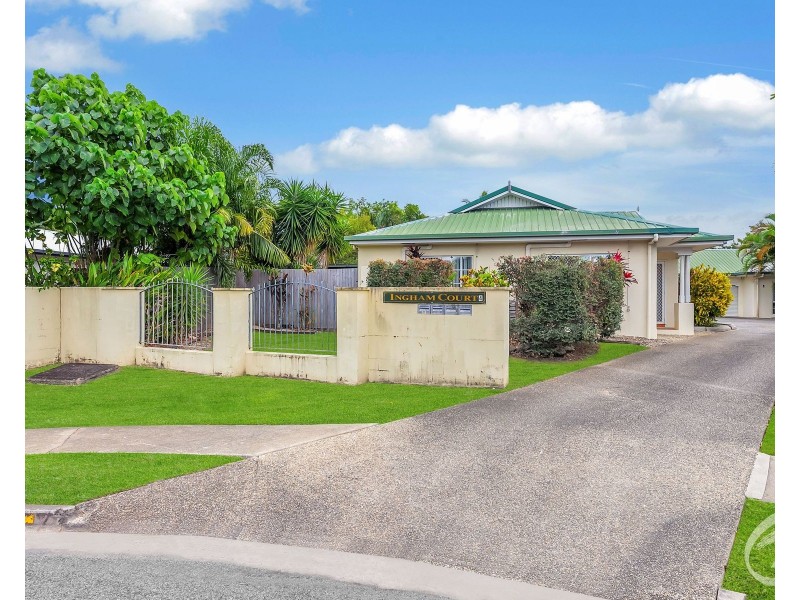 1/4 Ingham Court, Mooroobool QLD 4870