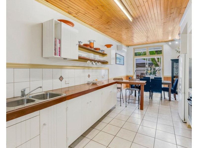 59 Waite Street, Machans Beach QLD 4878