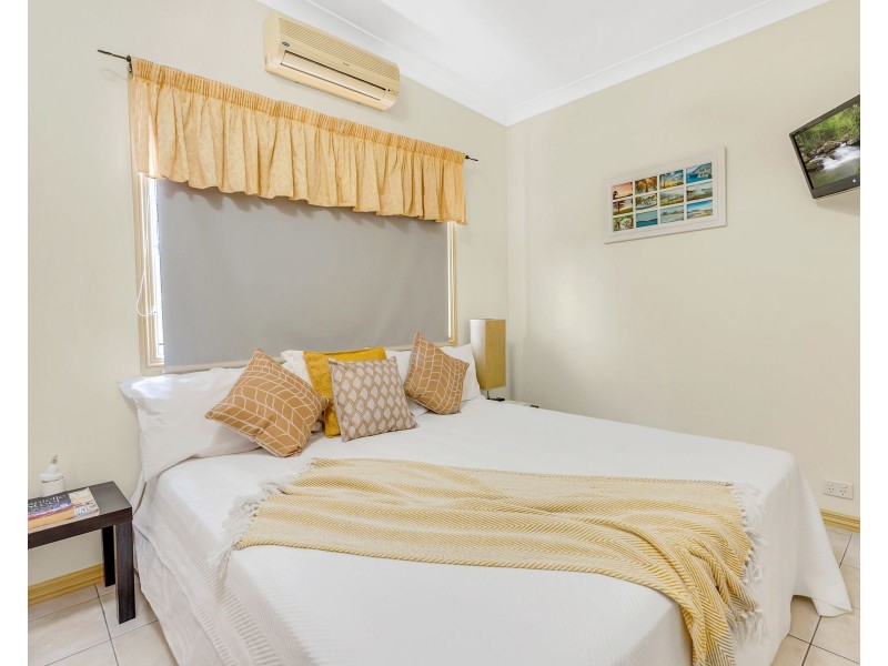 59 Waite Street, Machans Beach QLD 4878