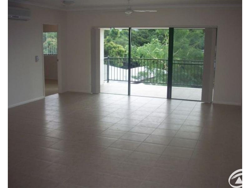 122/11-15 Charlekata Close, Freshwater QLD 4870