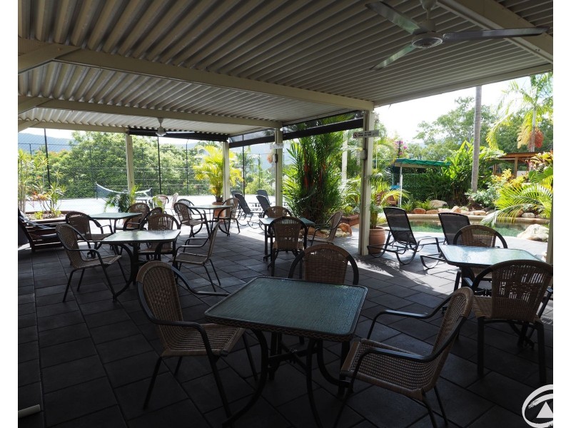 206/92 Moore Street, Trinity Beach QLD 4879