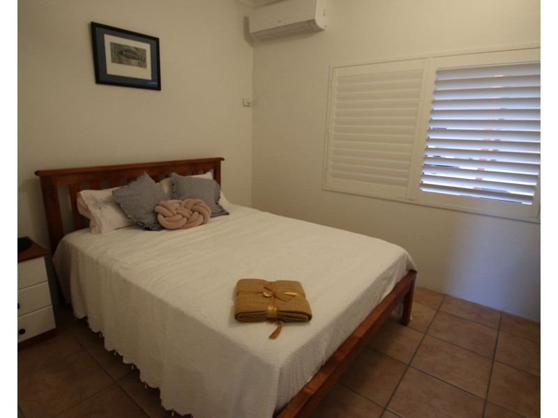 1/271-273 Esplanade, Cairns North QLD 4870