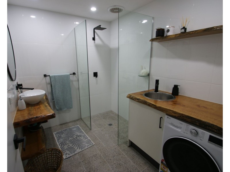 1/271-273 Esplanade, Cairns North QLD 4870