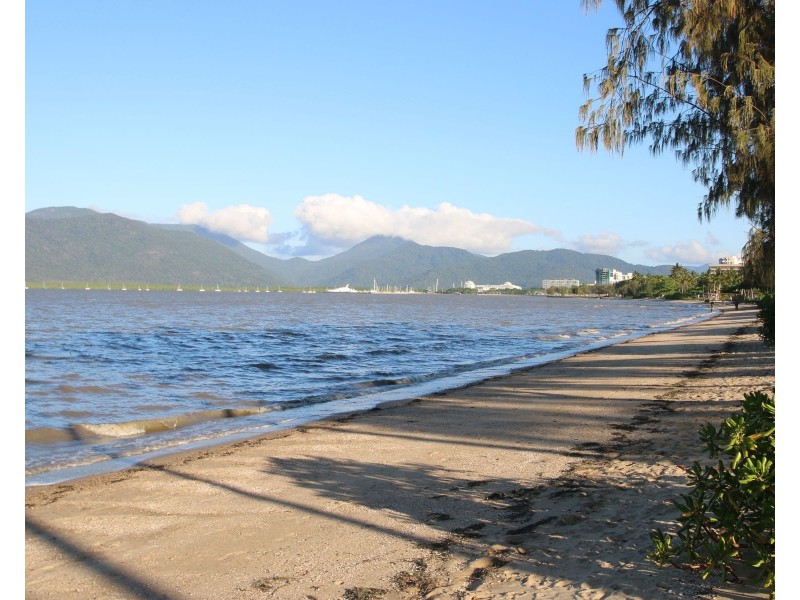 1/271-273 Esplanade, Cairns North QLD 4870