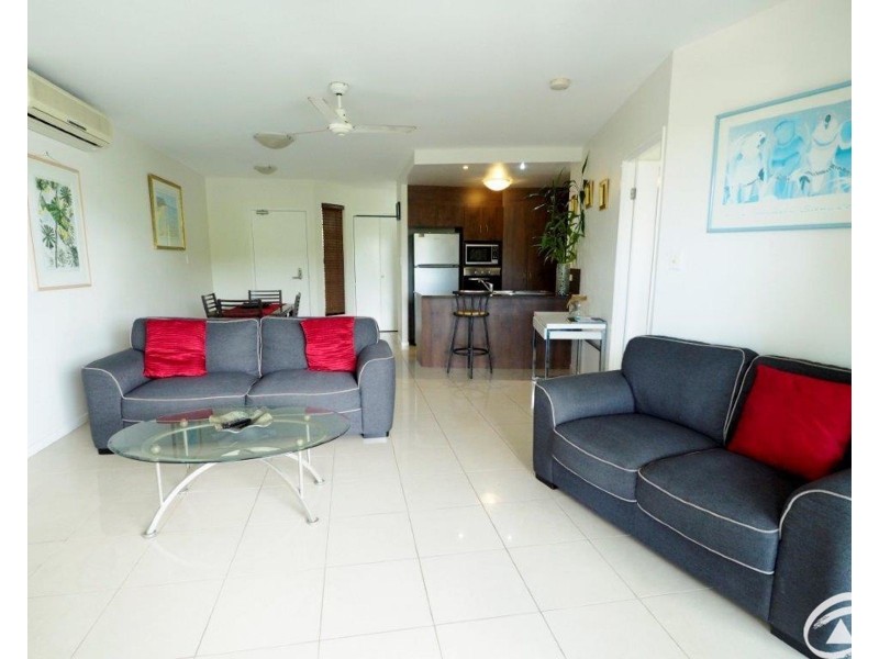 6/349-351 Lake Street, Cairns North QLD 4870