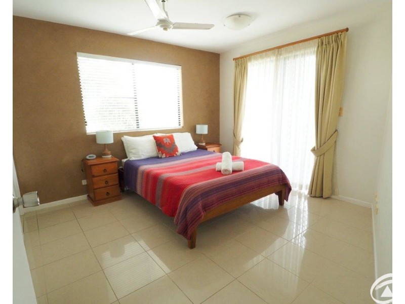 6/349-351 Lake Street, Cairns North QLD 4870