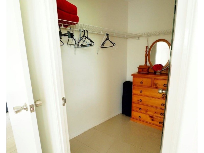 6/349-351 Lake Street, Cairns North QLD 4870