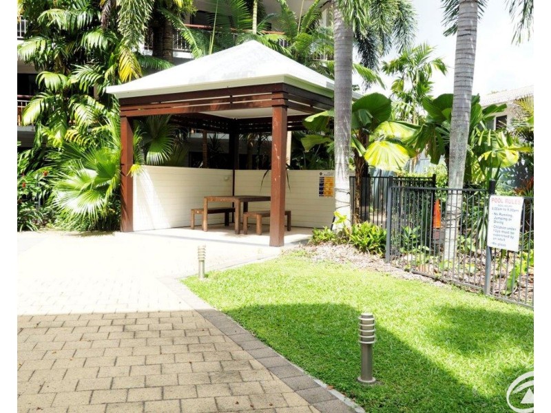 6/349-351 Lake Street, Cairns North QLD 4870