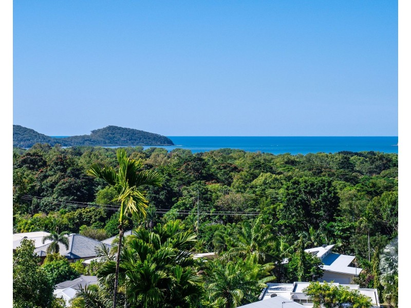10 Seascape Close, Palm Cove QLD 4879