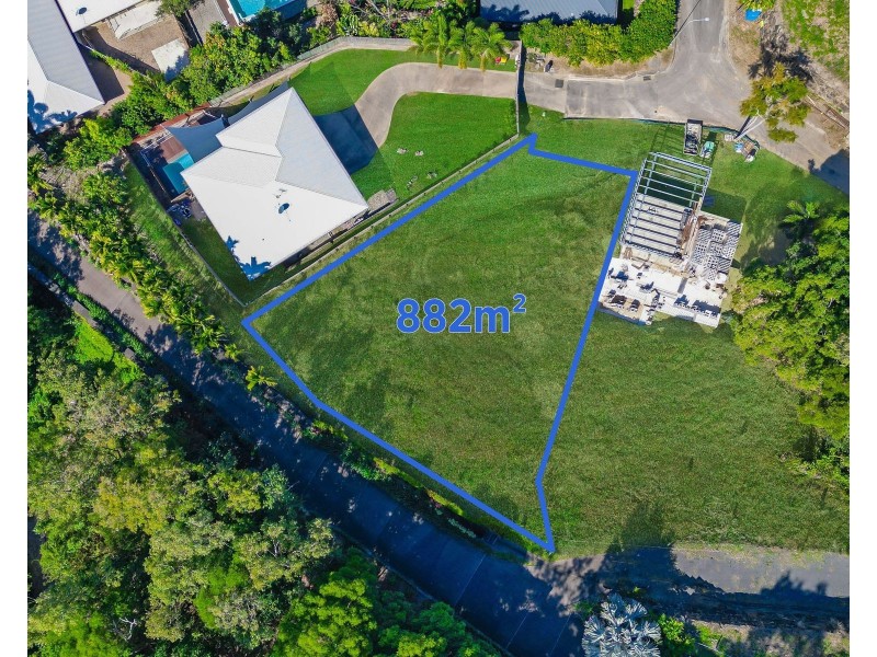 10 Seascape Close, Palm Cove QLD 4879