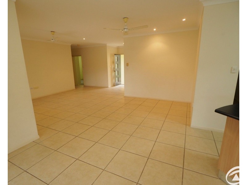 17 Findlay Street, Brinsmead QLD 4870