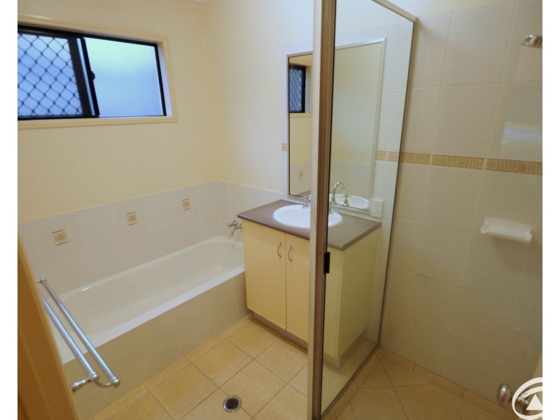 17 Findlay Street, Brinsmead QLD 4870