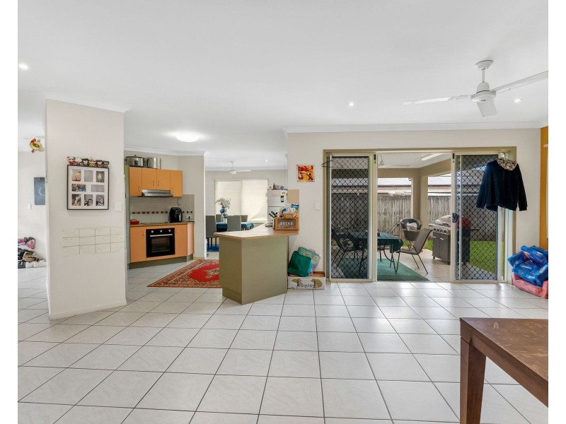39 Fitzmaurice Drive, Bentley Park QLD 4869