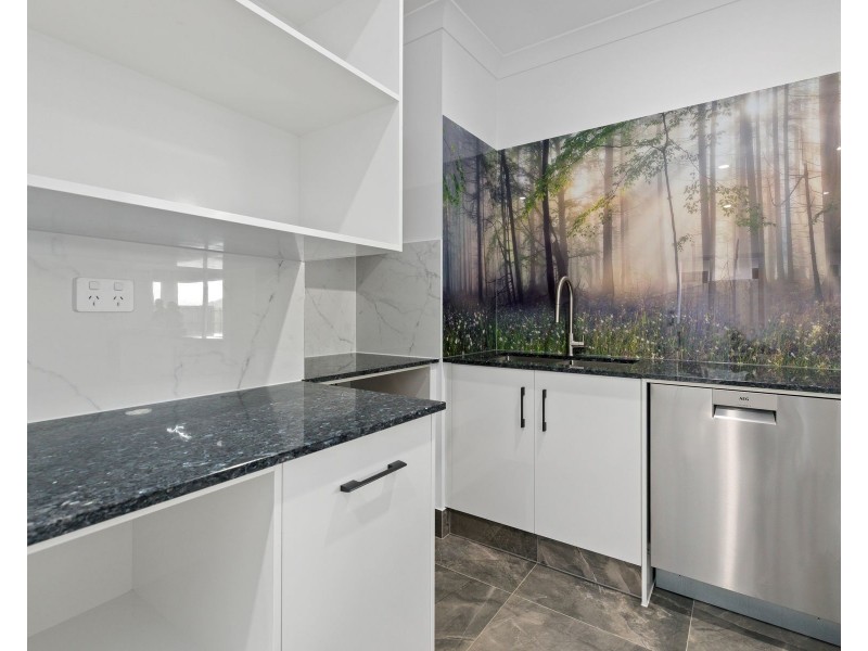 104 Flagstone Terrace, Smithfield QLD 4878