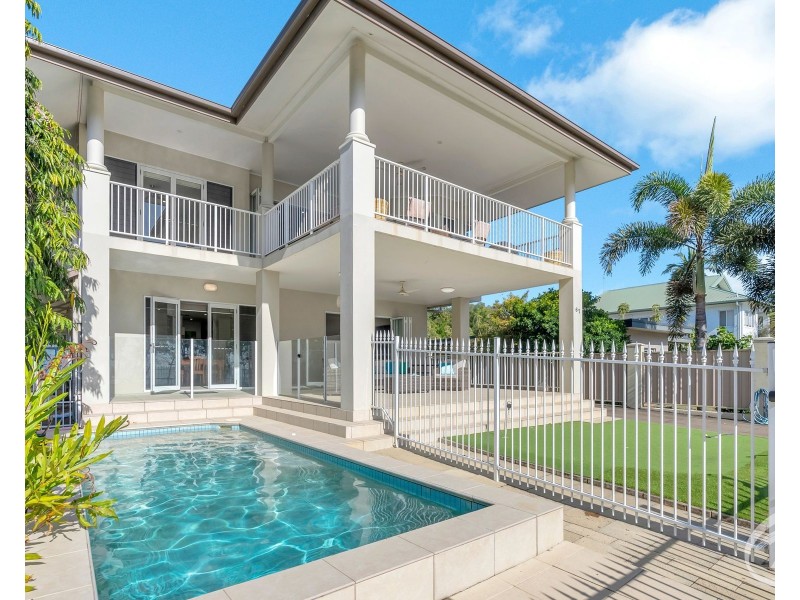 67 Casuarina Street, Holloways Beach QLD 4878