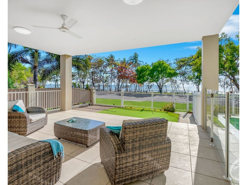 67 Casuarina Street, Holloways Beach QLD 4878