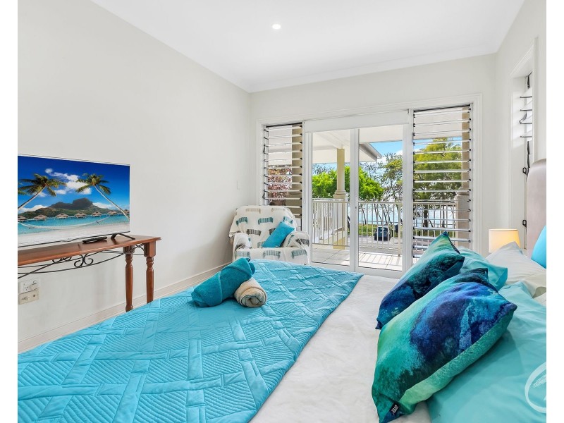 67 Casuarina Street, Holloways Beach QLD 4878
