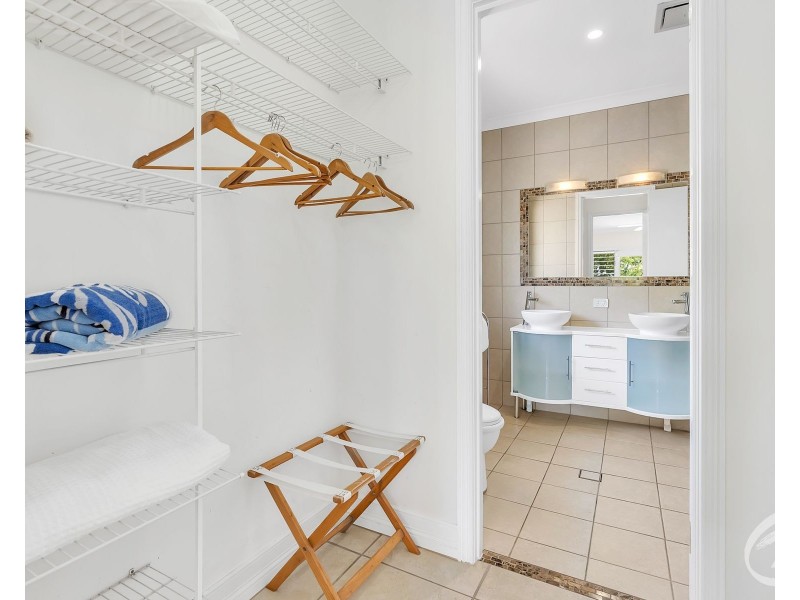 67 Casuarina Street, Holloways Beach QLD 4878