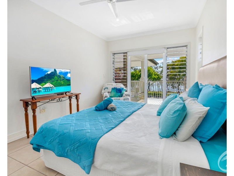 67 Casuarina Street, Holloways Beach QLD 4878