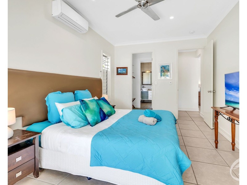 67 Casuarina Street, Holloways Beach QLD 4878