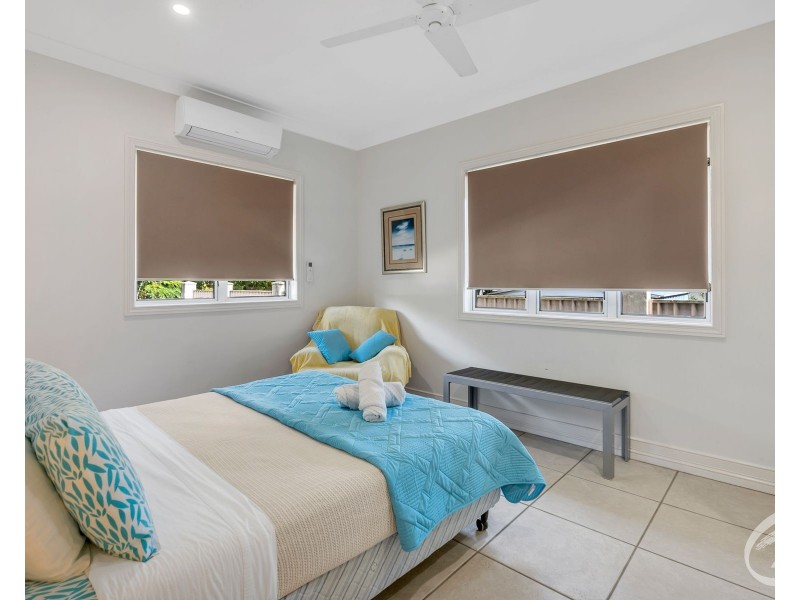 67 Casuarina Street, Holloways Beach QLD 4878
