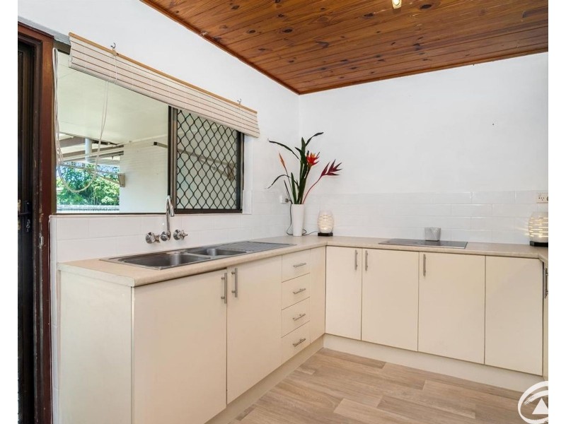 2/24-26 Mimosa Street, Holloways Beach QLD 4878