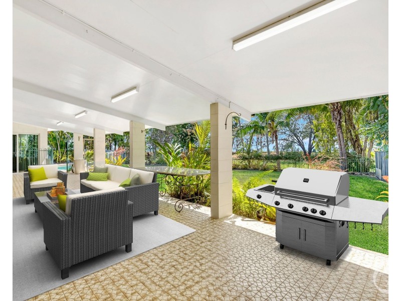 6 Coconut Street, Holloways Beach QLD 4878