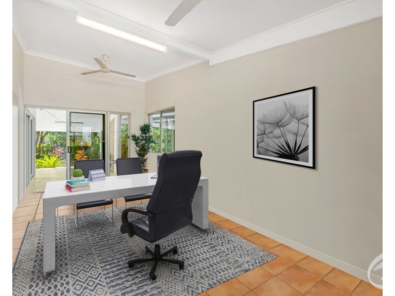 6 Coconut Street, Holloways Beach QLD 4878