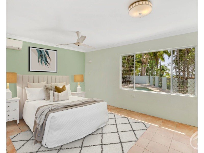 6 Coconut Street, Holloways Beach QLD 4878