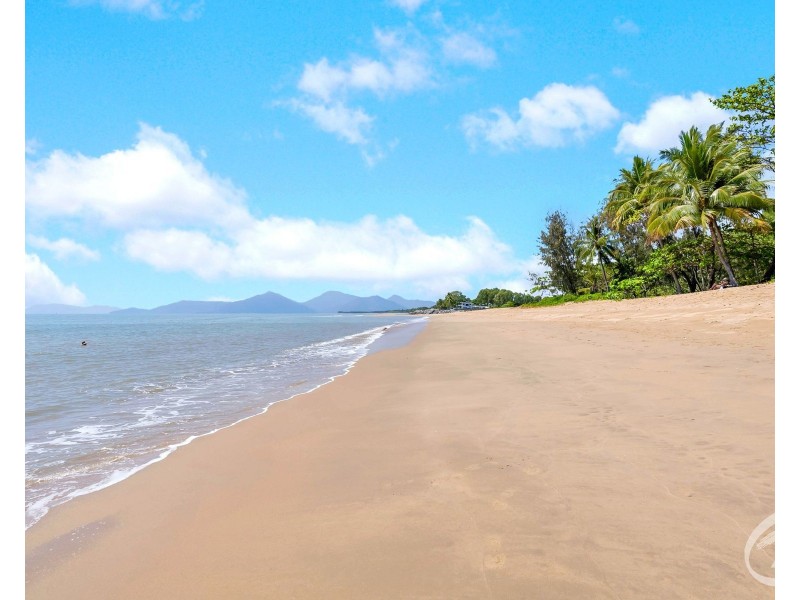 6 Coconut Street, Holloways Beach QLD 4878