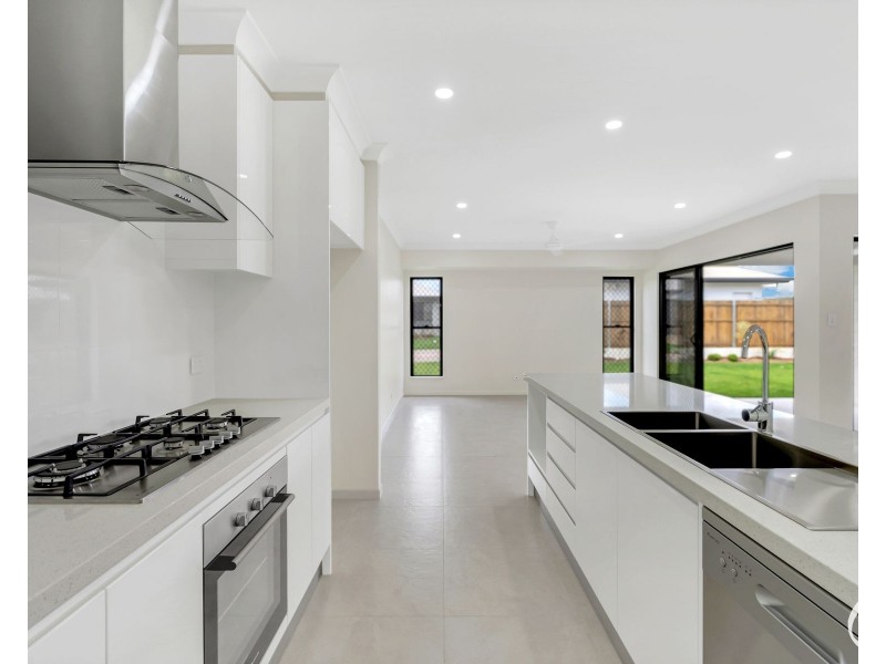 34 Moorinya Circuit, Mount Peter QLD 4869