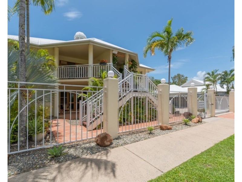 6/30 Oliva Street, Palm Cove QLD 4879