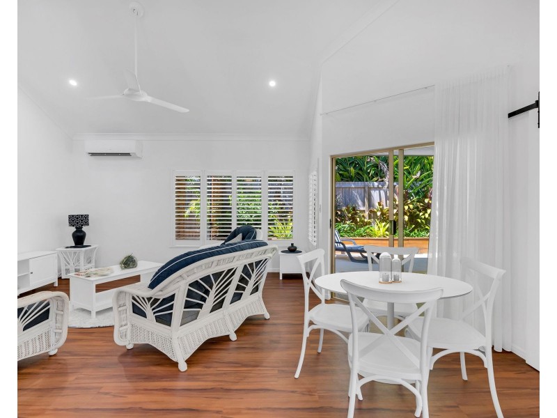 10/71-73 Cedar Road, Palm Cove QLD 4879
