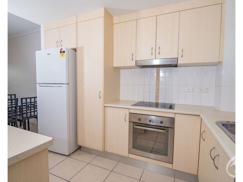 1/6 James Street, Cairns North QLD 4870