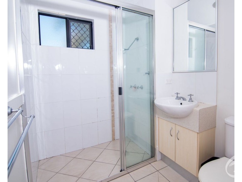 1/6 James Street, Cairns North QLD 4870