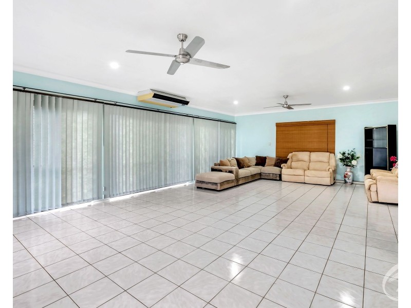 9 Coral Close, Woree QLD 4868