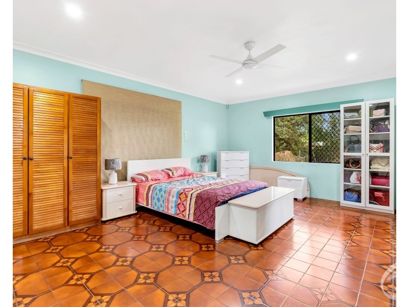9 Coral Close, Woree QLD 4868