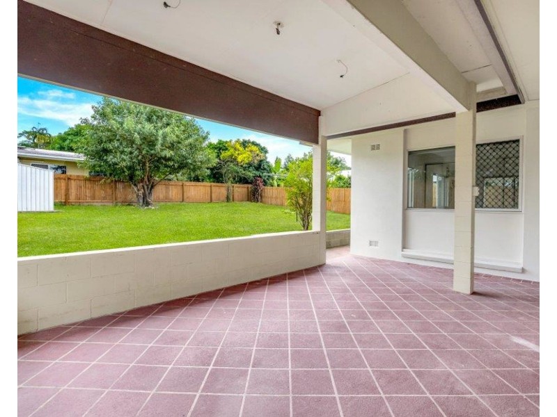 161-163 McManus Street, Whitfield QLD 4870
