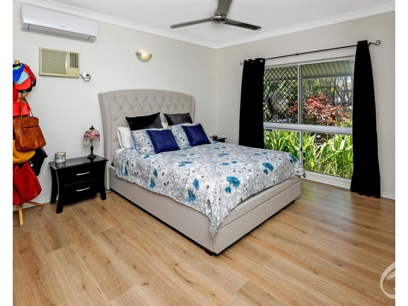 19 Dolphin Close, Kewarra Beach QLD 4879