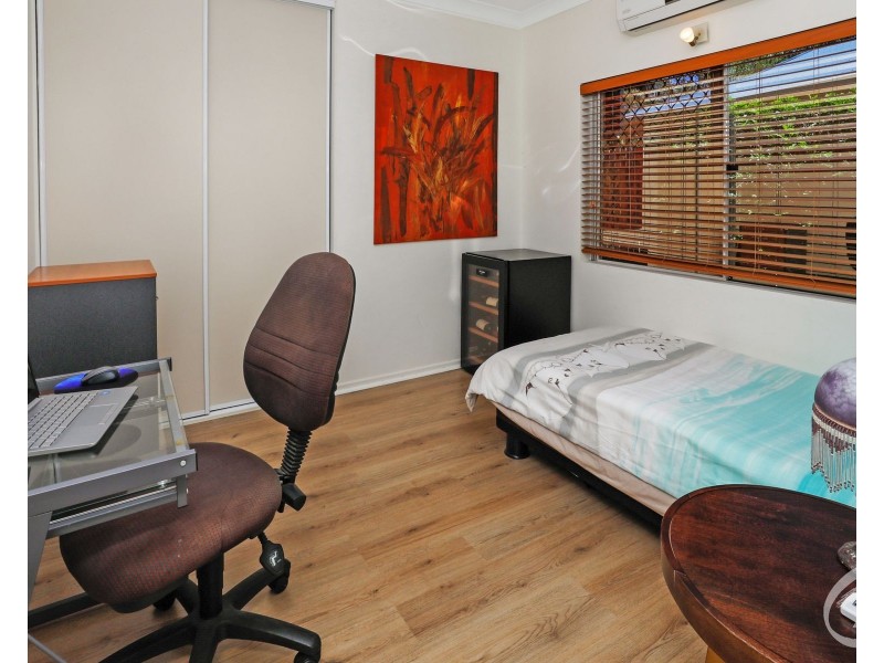 19 Dolphin Close, Kewarra Beach QLD 4879